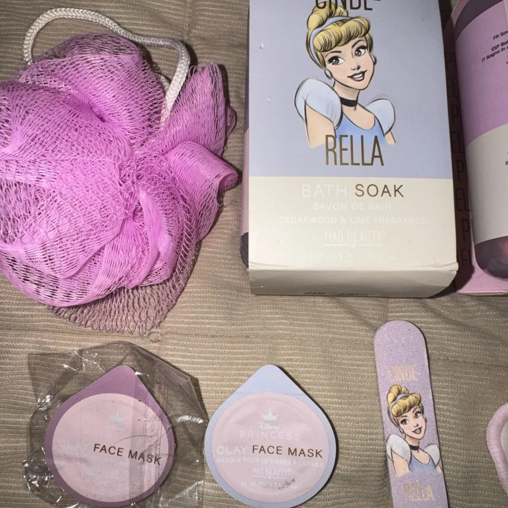 Disney Princess Mad Beauty Bath Soak & Bubbles Set -